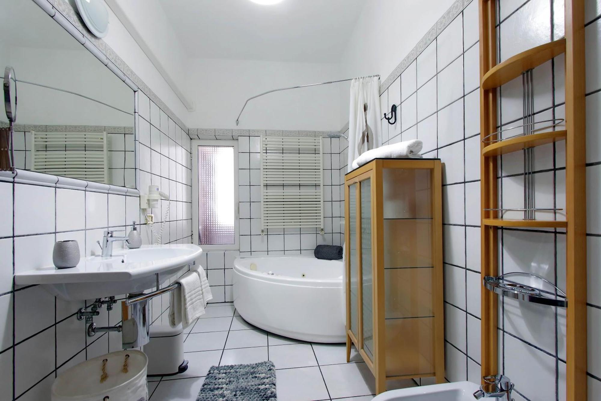 Apartment Beautiful With Amazing Rooftop&jacuzzi