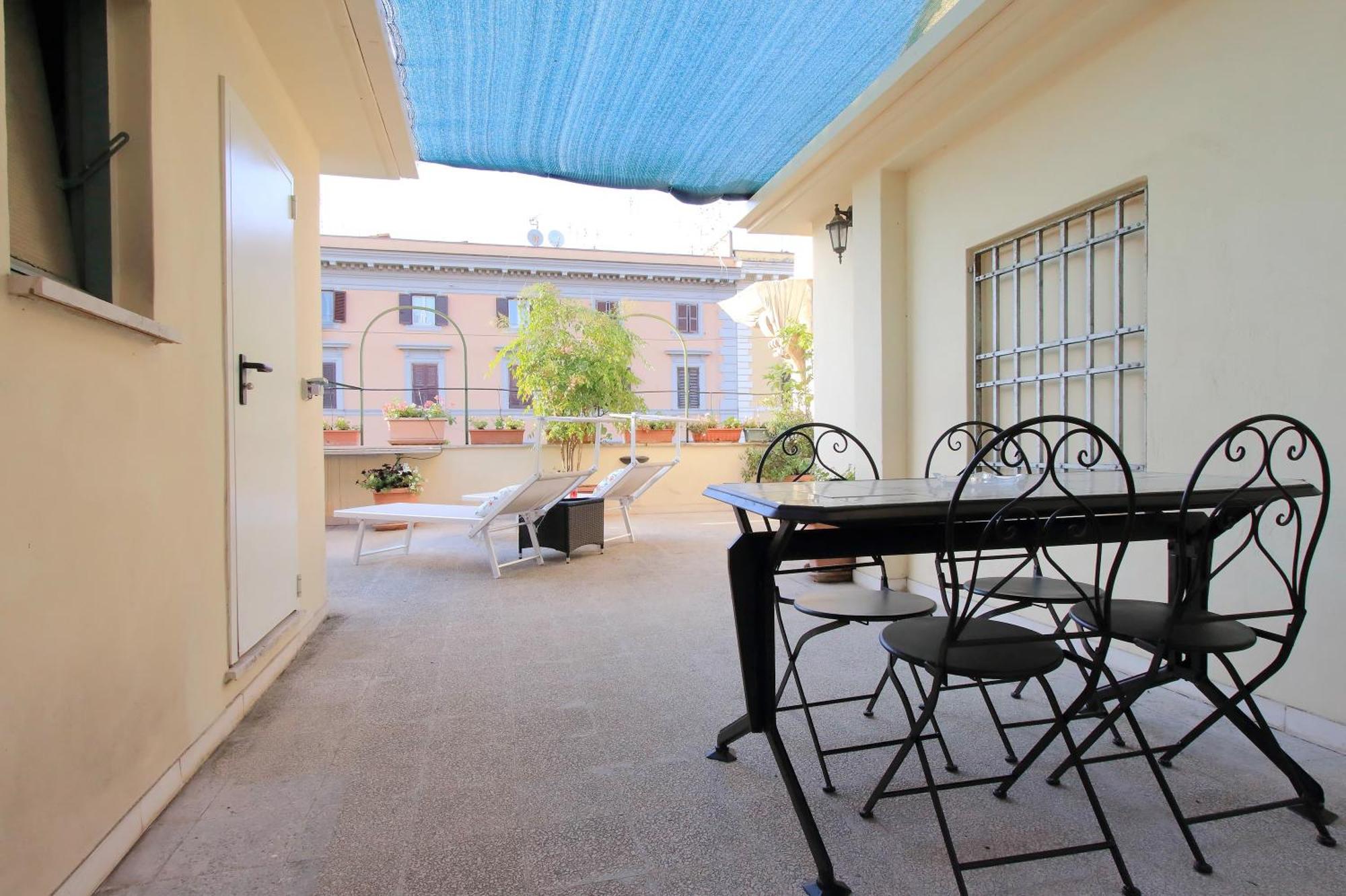 Beautiful With Amazing Rooftop&jacuzzi Apartment